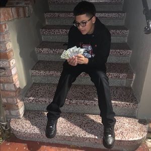 Meet your Posher, Axel